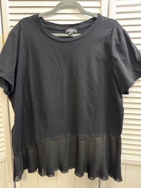 Lord & Taylor Black Short Sleeve Top with Pleated Hem